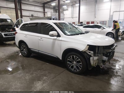 MITSUBISHI OUTLANDER 2016