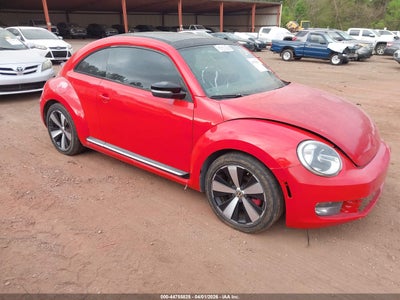 VOLKSWAGEN BEETLE 2012