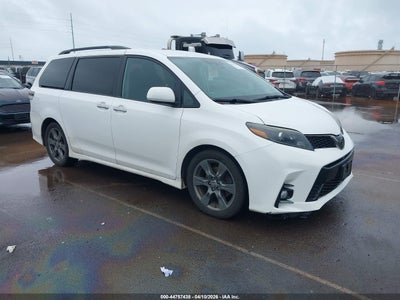 TOYOTA SIENNA 2020