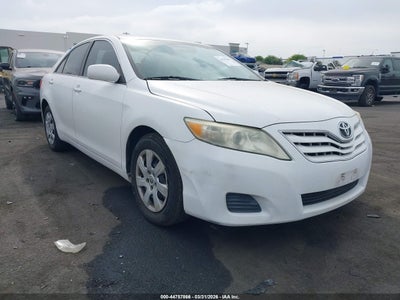 TOYOTA CAMRY 2011