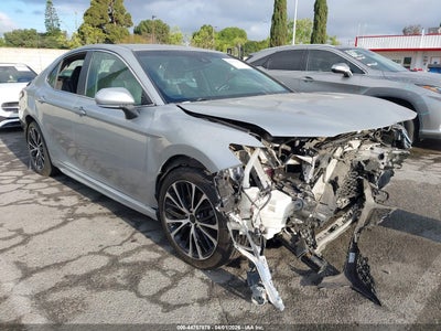 TOYOTA CAMRY 2018