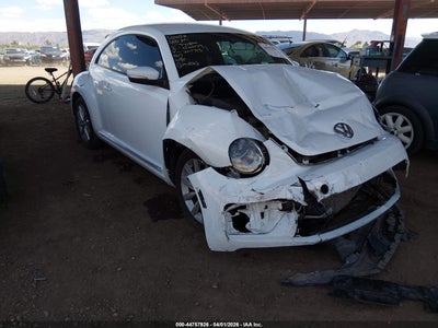 VOLKSWAGEN BEETLE 2017