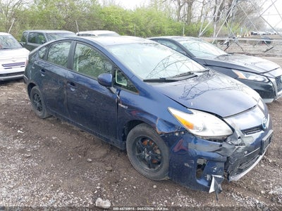 TOYOTA PRIUS 2015