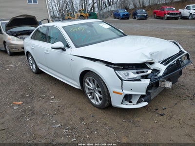 AUDI A4 2019