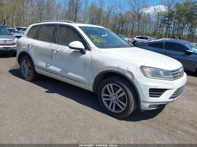 VOLKSWAGEN TOUAREG 2016