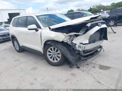 TOYOTA GRAND HIGHLANDER 2024