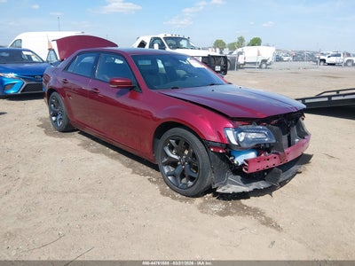 CHRYSLER 300 2023