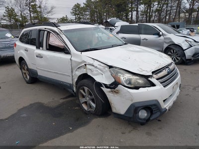 SUBARU OUTBACK 2013