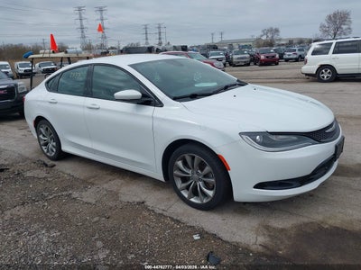 CHRYSLER 200 2015