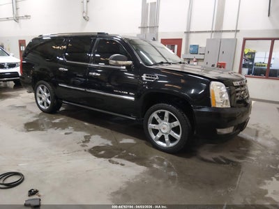 CADILLAC ESCALADE ESV 2011