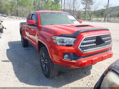 TOYOTA TACOMA 2017