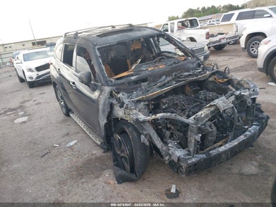 TOYOTA HIGHLANDER 2022