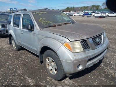 NISSAN PATHFINDER 2005