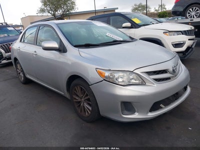 TOYOTA COROLLA 2012