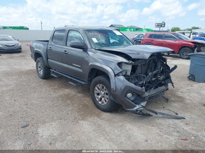 TOYOTA TACOMA 2018