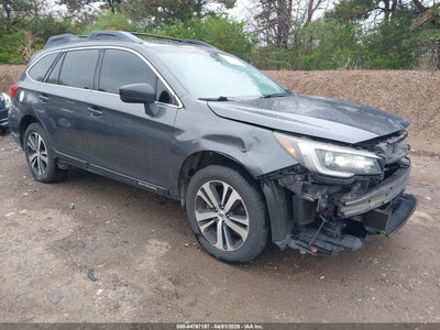 SUBARU OUTBACK 2019