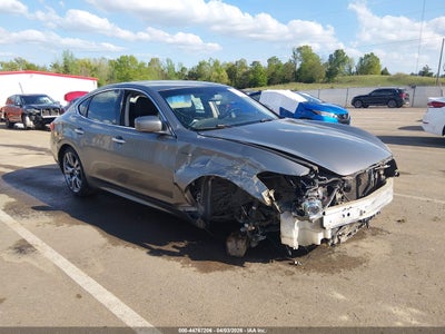INFINITI M37 2012