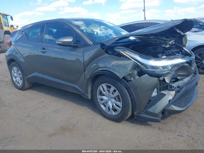 TOYOTA C-HR 2021