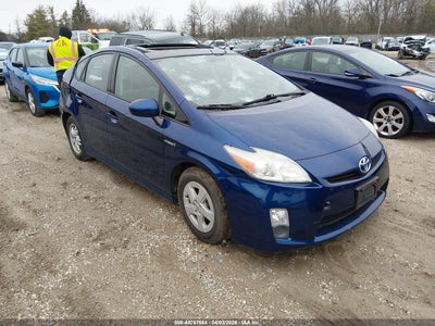 TOYOTA PRIUS 2011