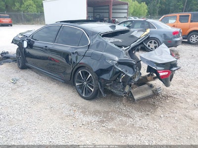 TOYOTA CAMRY 2019