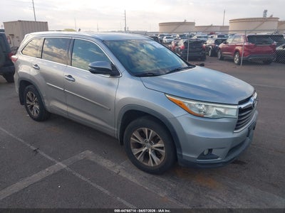 TOYOTA HIGHLANDER 2015
