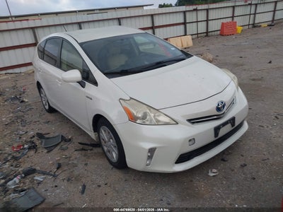TOYOTA PRIUS V 2012