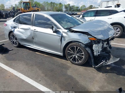 TOYOTA CAMRY 2018