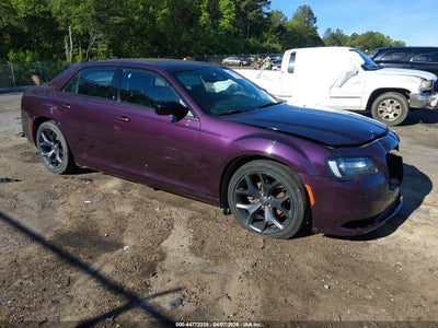 CHRYSLER 300 2020