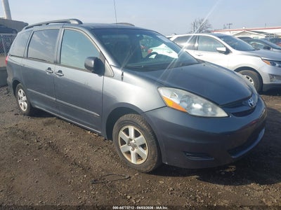 TOYOTA SIENNA 2009