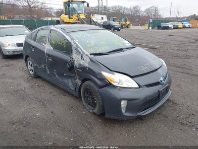 TOYOTA PRIUS 2014