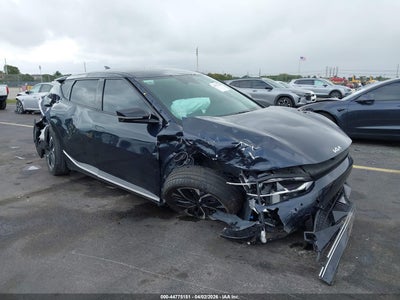 KIA EV6 2024
