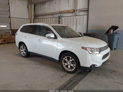 MITSUBISHI OUTLANDER 2014