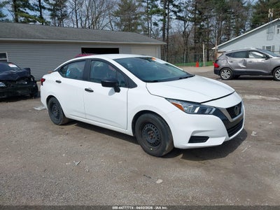 NISSAN VERSA 2021