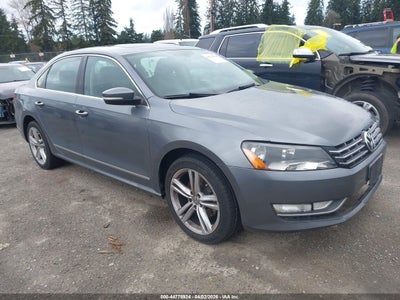 VOLKSWAGEN PASSAT 2013