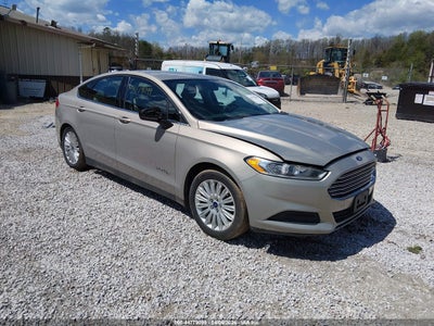 FORD FUSION HYBRID 2015
