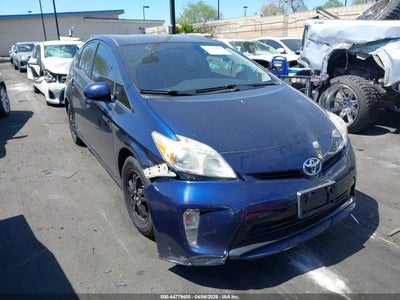 TOYOTA PRIUS 2015