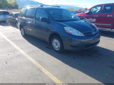 TOYOTA SIENNA 2008