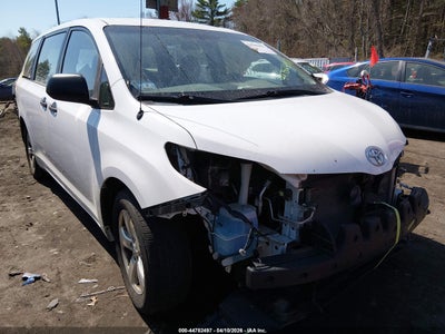 TOYOTA SIENNA 2014