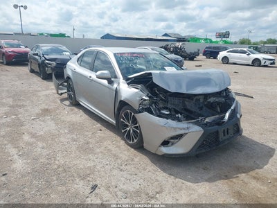 TOYOTA CAMRY 2019