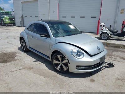 VOLKSWAGEN BEETLE 2012
