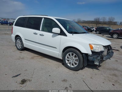CHRYSLER TOWN & COUNTRY 2014