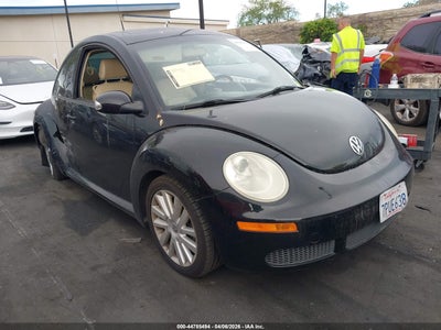 VOLKSWAGEN NEW BEETLE 2008
