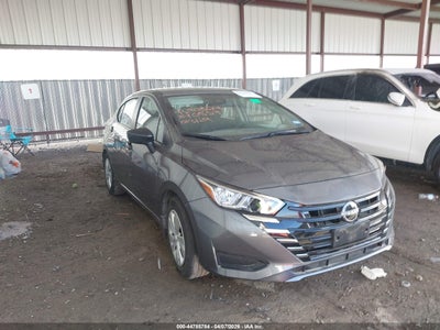 NISSAN VERSA 2023