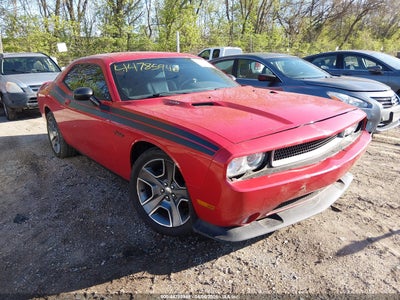DODGE CHALLENGER 2013