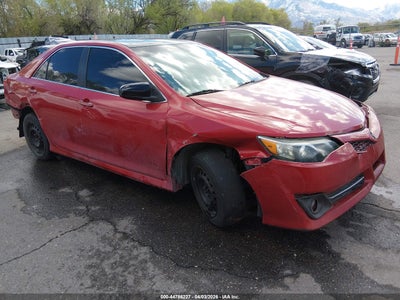 TOYOTA CAMRY 2012