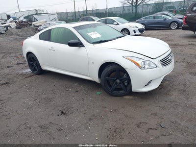 INFINITI Q60 2015