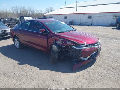 CHRYSLER 200 2015