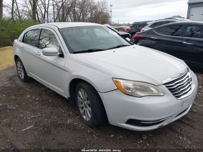 CHRYSLER 200 2012