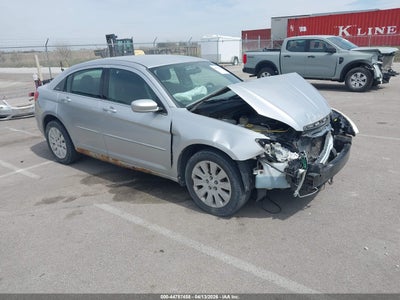 CHRYSLER 200 2011