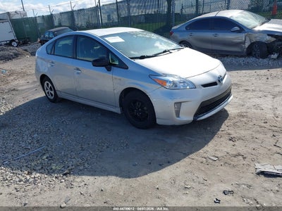 TOYOTA PRIUS 2012